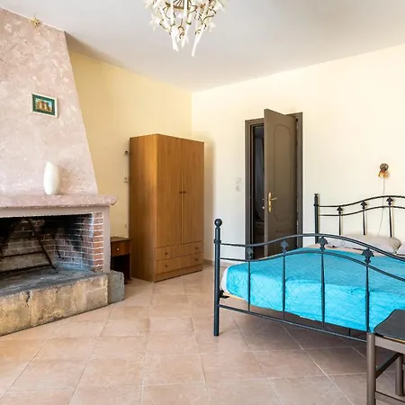 Anthi Apartment *